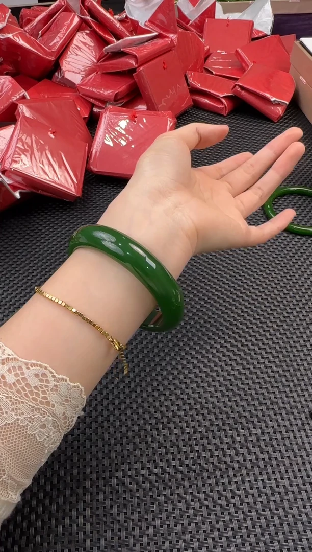 未镶嵌手镯石英质玉圈口65