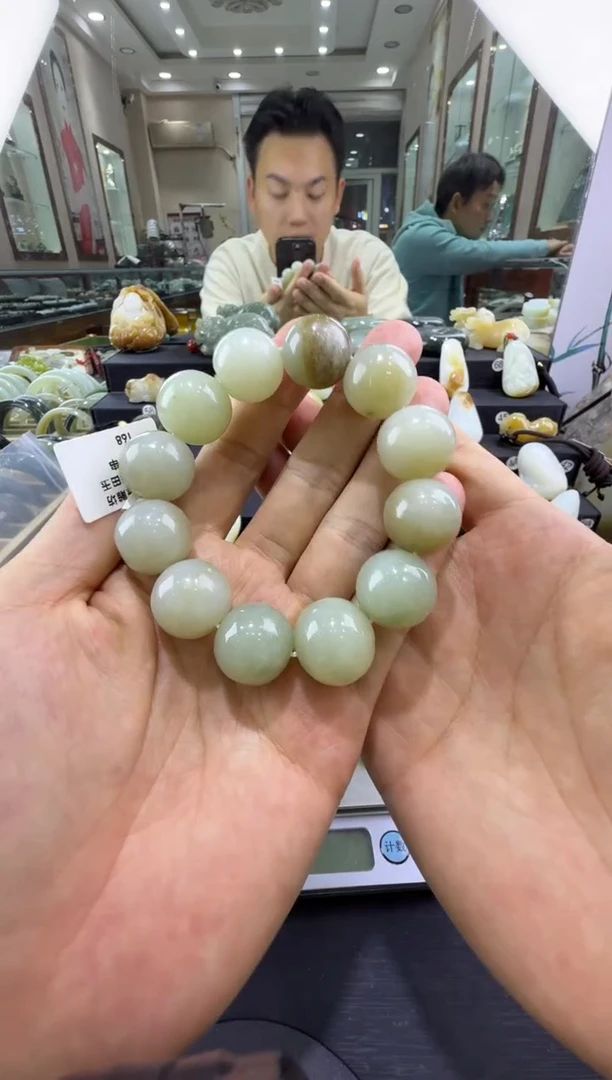 未镶嵌手串和田玉卡18福利品不退不换