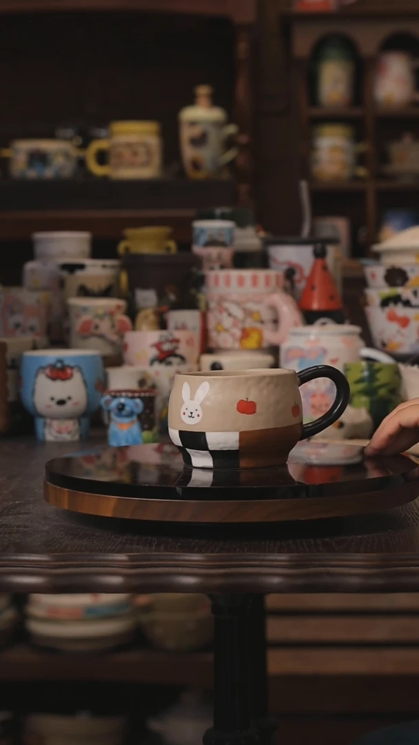 摆件景德镇釉下彩绘设计师款式陶瓷