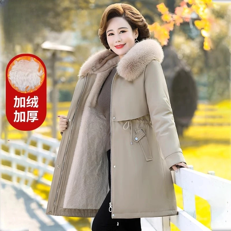 中年妈妈冬装加绒加厚外套洋气短款派克服中老年女冬季棉衣中长款