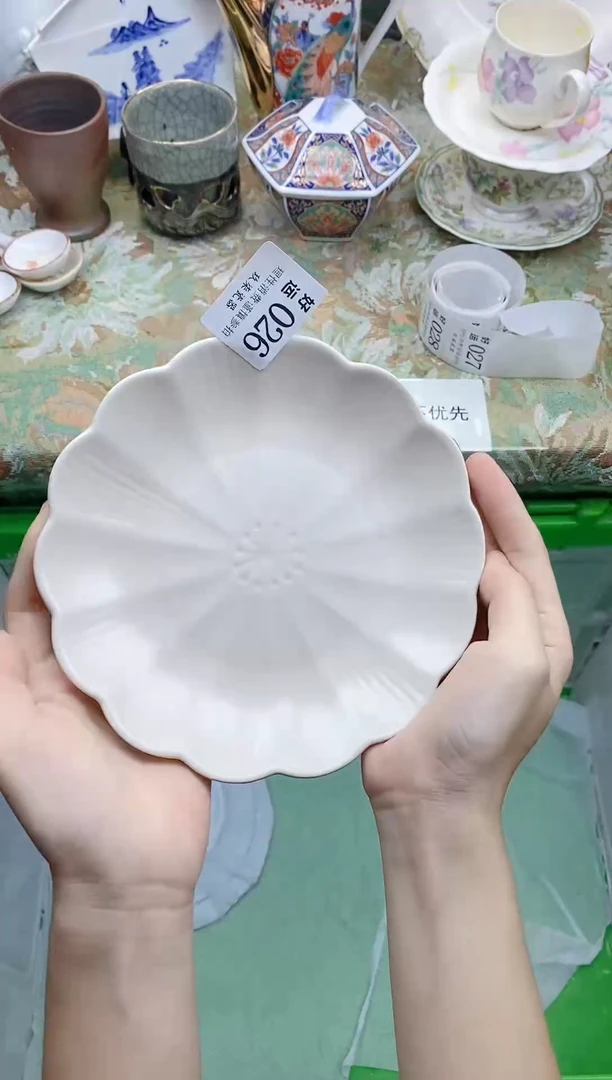 瓷片爱****猫好运             A026