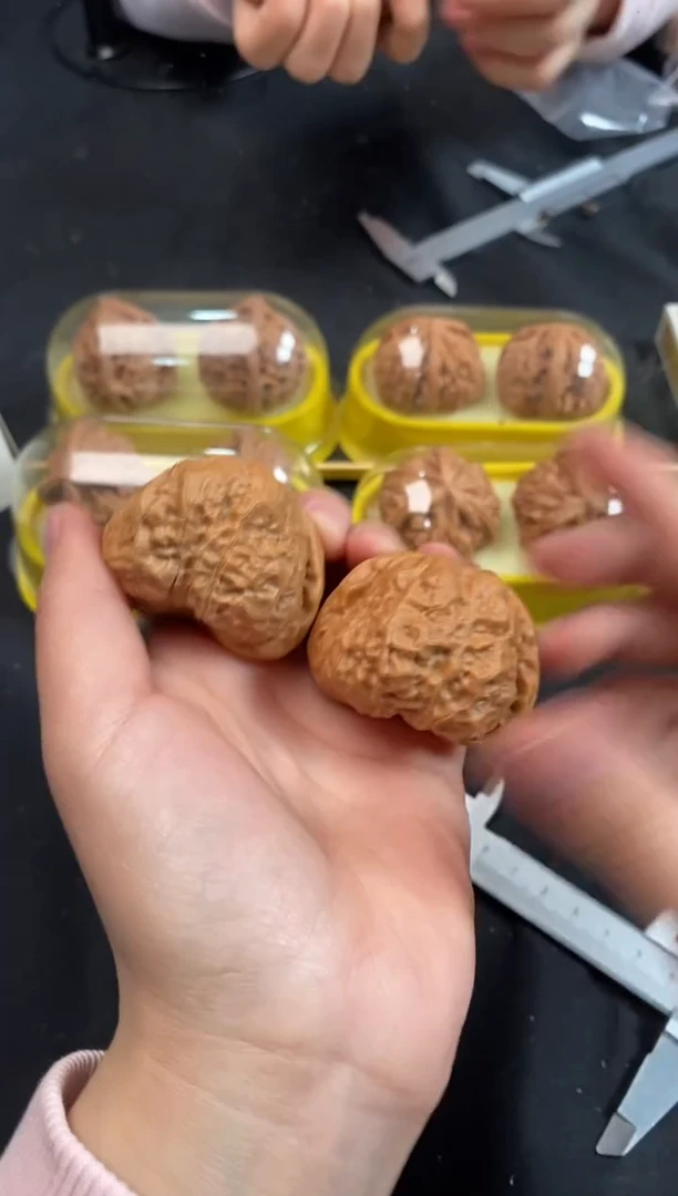 把件文玩核桃蛤蟆头43+尺Z417