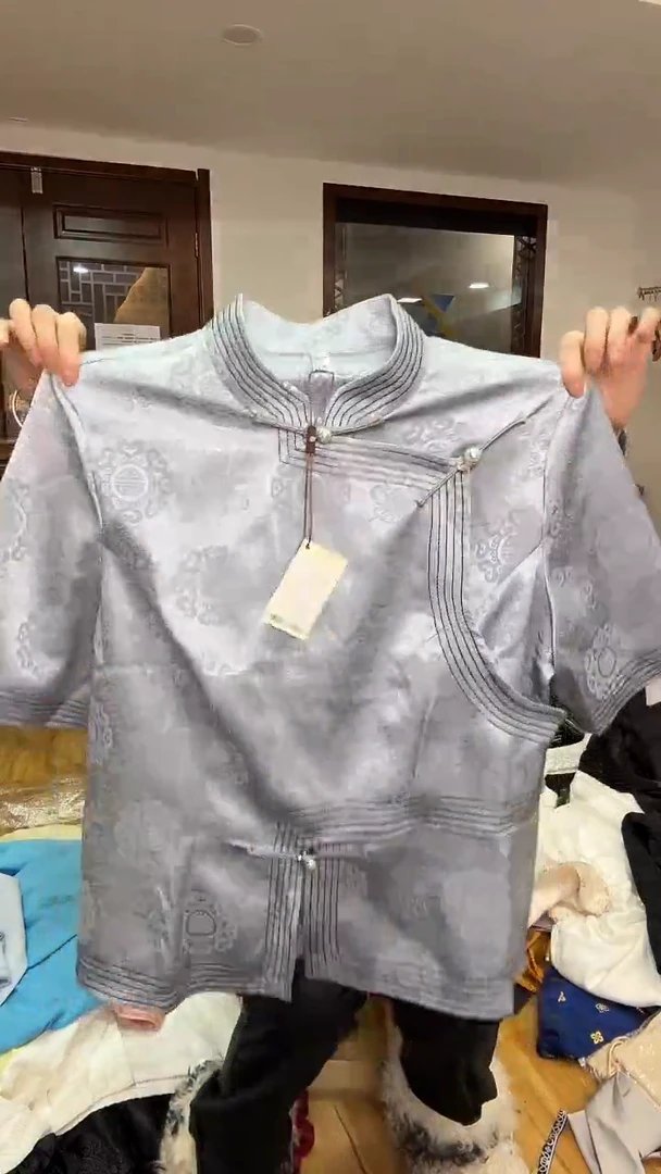 2XL码    125-135斤   半袖