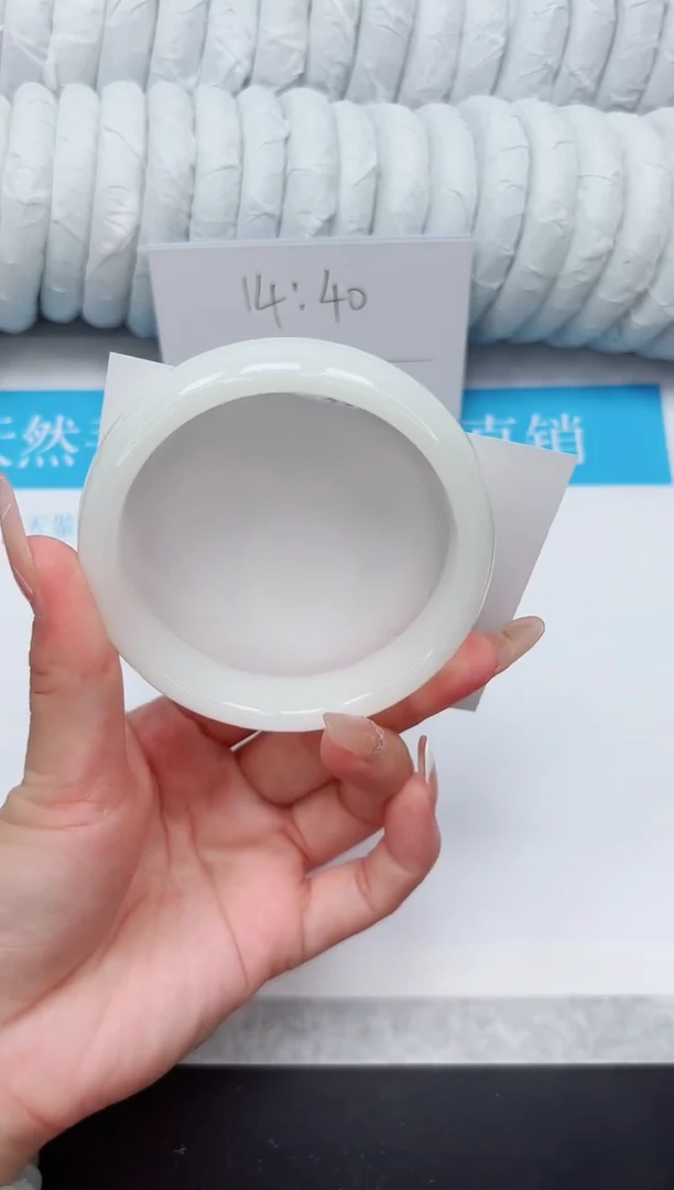 石英质玉手镯未镶嵌64-65BYG