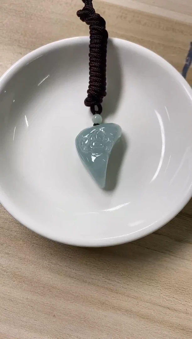 翡翠未镶嵌颈饰1天然缅甸翡翠A货