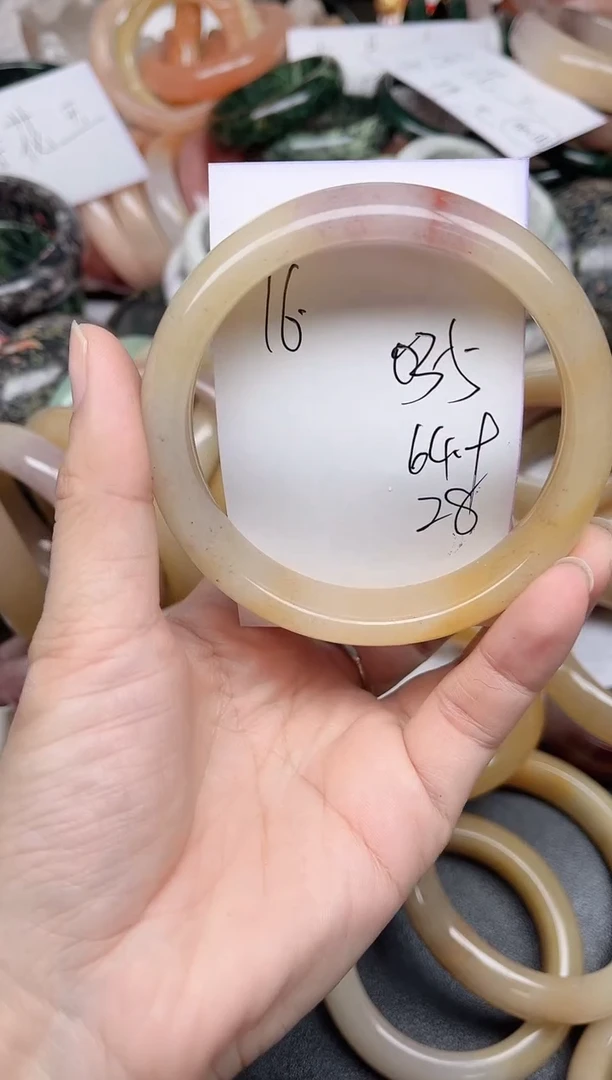 未镶嵌手镯石英质玉035