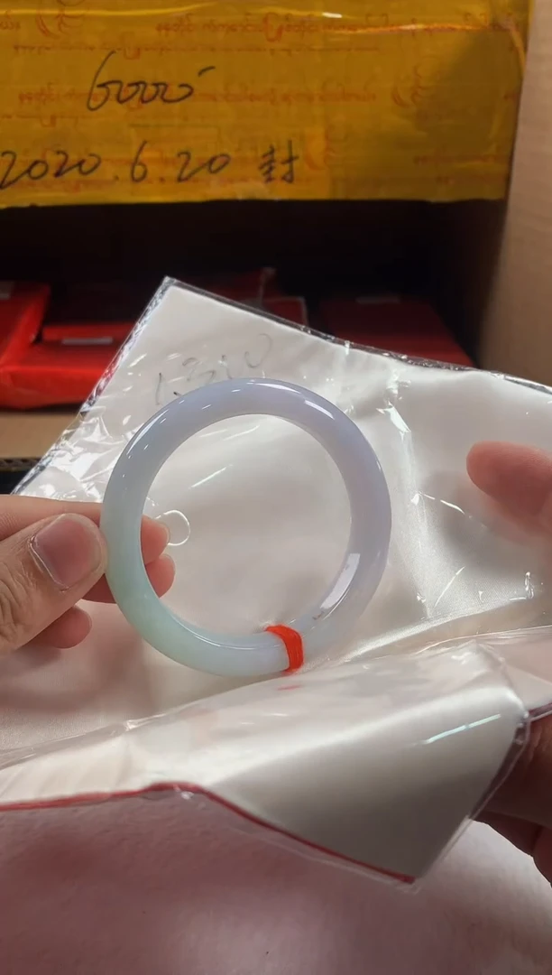 未镶嵌定制翡翠5079毛货不退不换 56-57圈