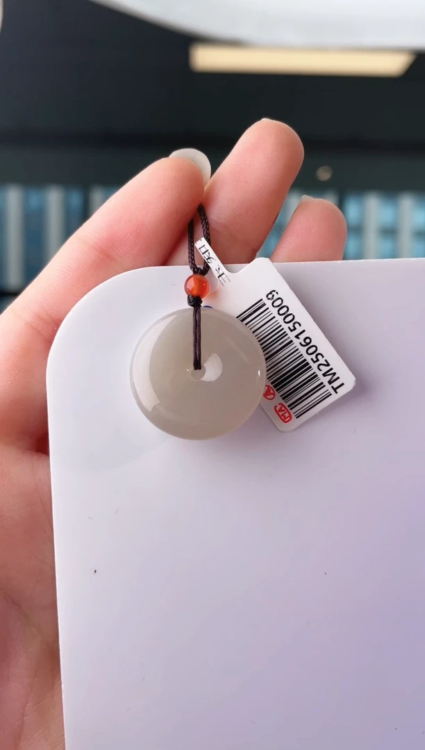 和田玉未镶嵌颈饰扣 xp