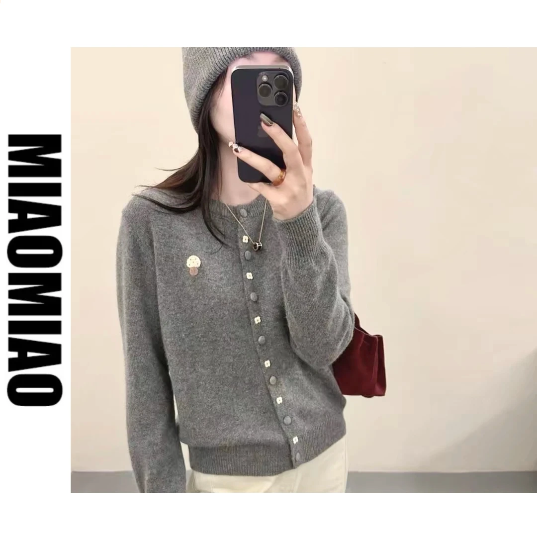 【大码】Q139新蘑菇刺绣针织开衫圆领气质时尚减龄厚款纯色韩版毛衣