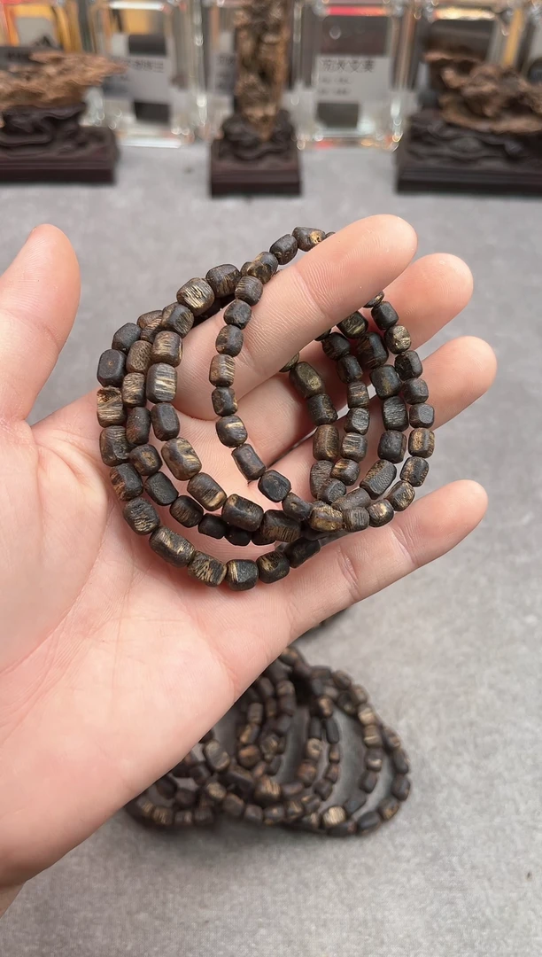 【闪购商品】沉香木手串24号绿奇楠多样性发货1条
