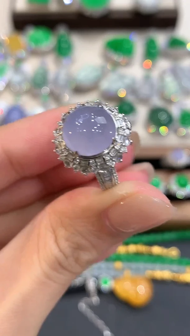 18K金镶嵌戒指翡翠q108紫货有色差