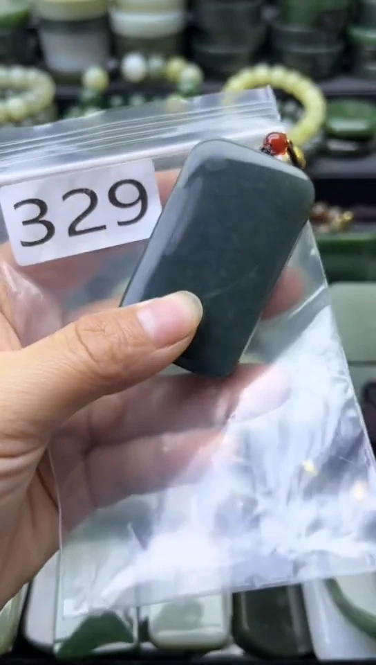 未镶嵌和田玉珠宝半成品牌子