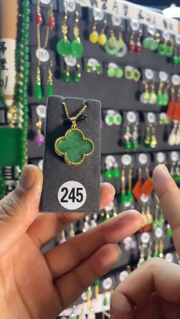 【闪购商品】翡翠耳饰银S925镶嵌245....