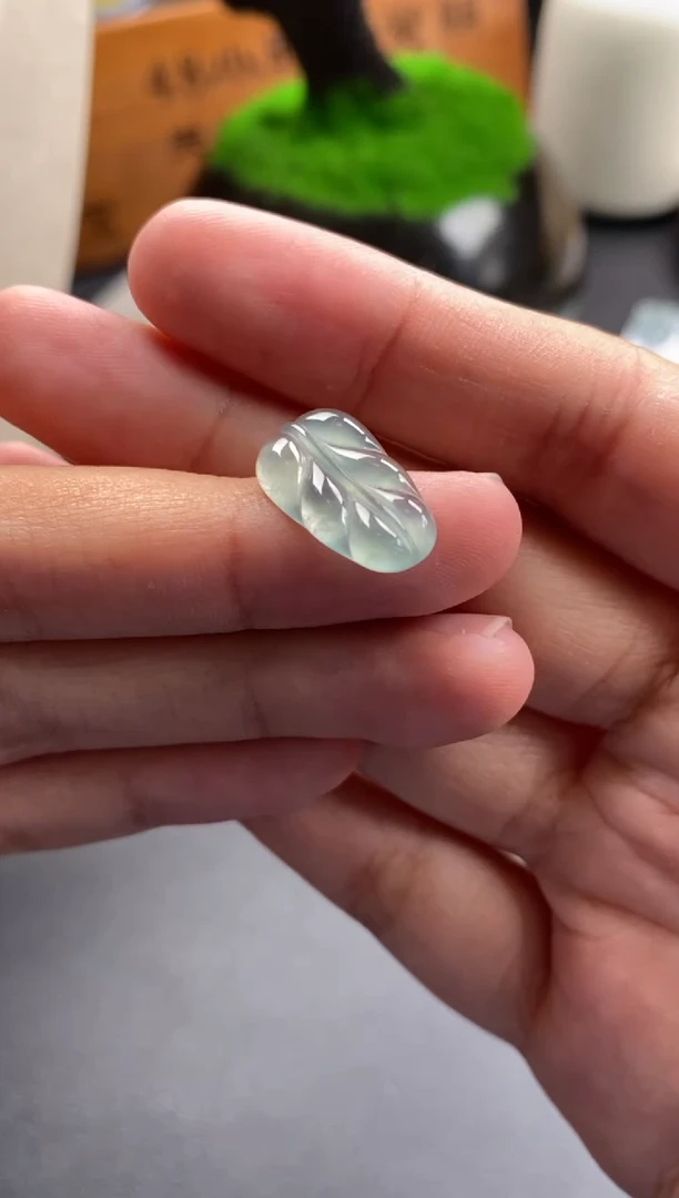 颈饰未镶嵌翡翠翡翠冰种花花