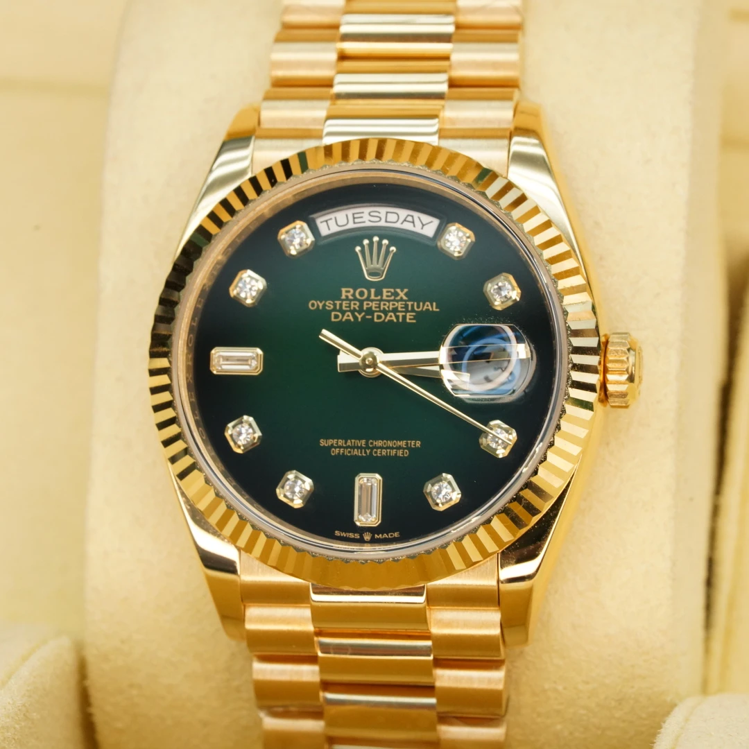 95新 Rolex/劳力士 20年星期日历型系列128238腕表(烟熏绿)