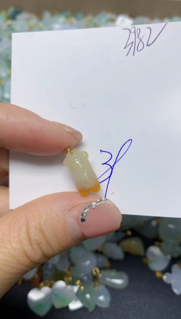 【闪购商品】翡翠挂件18K金镶嵌 天然翡翠A货