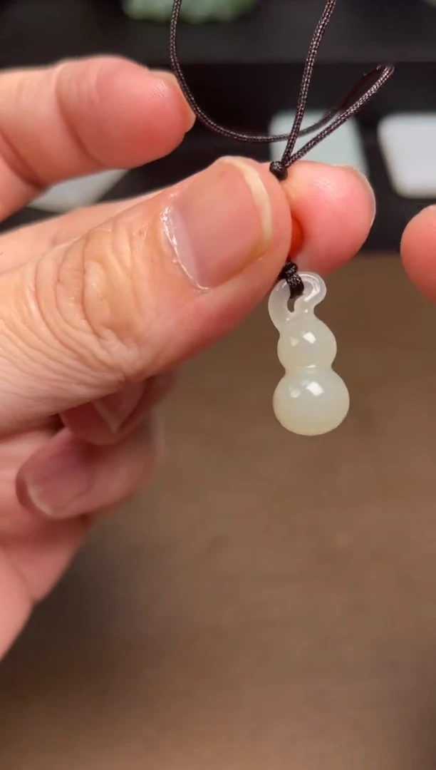 和田玉未镶嵌颈饰5