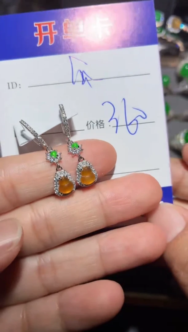 翡翠银S925镶嵌耳饰快*瓜快乐瓜