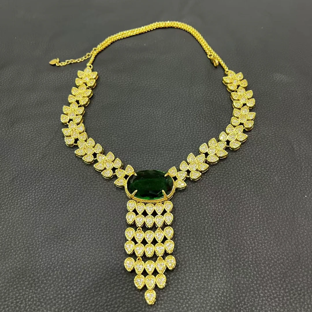 细节彰显出气质艺术品味让高贵与典雅美丽项链