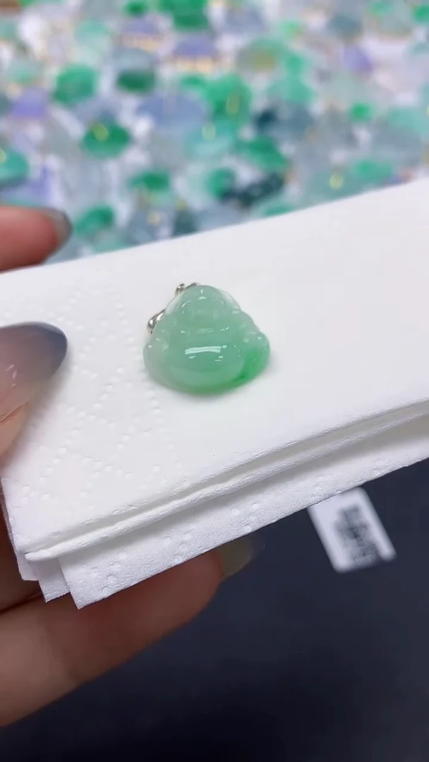 翡翠未镶嵌颈饰天然缅甸a货翡翠