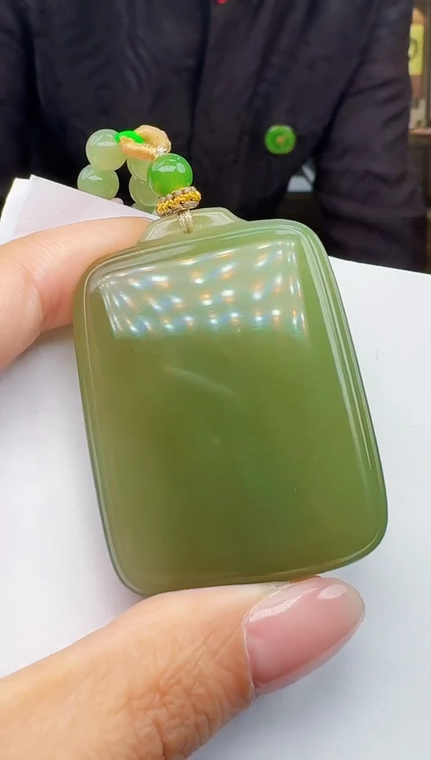 定制和田玉玉界匠心天然和田玉（拍一发一）