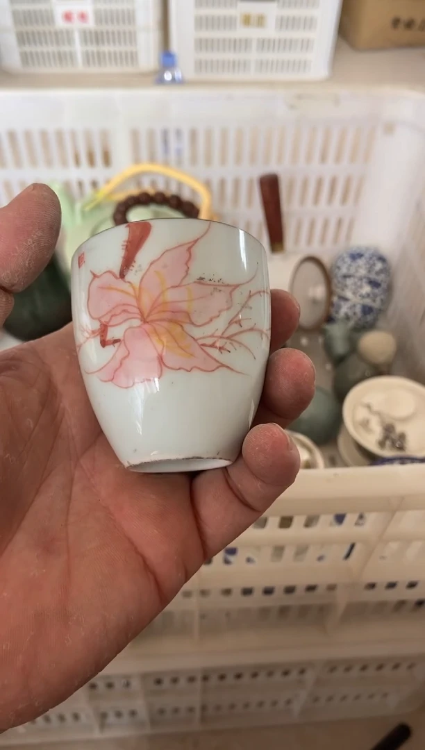 无运费险有瑕疵的摄影的产品有使用过的痕迹有点脏介意勿拍