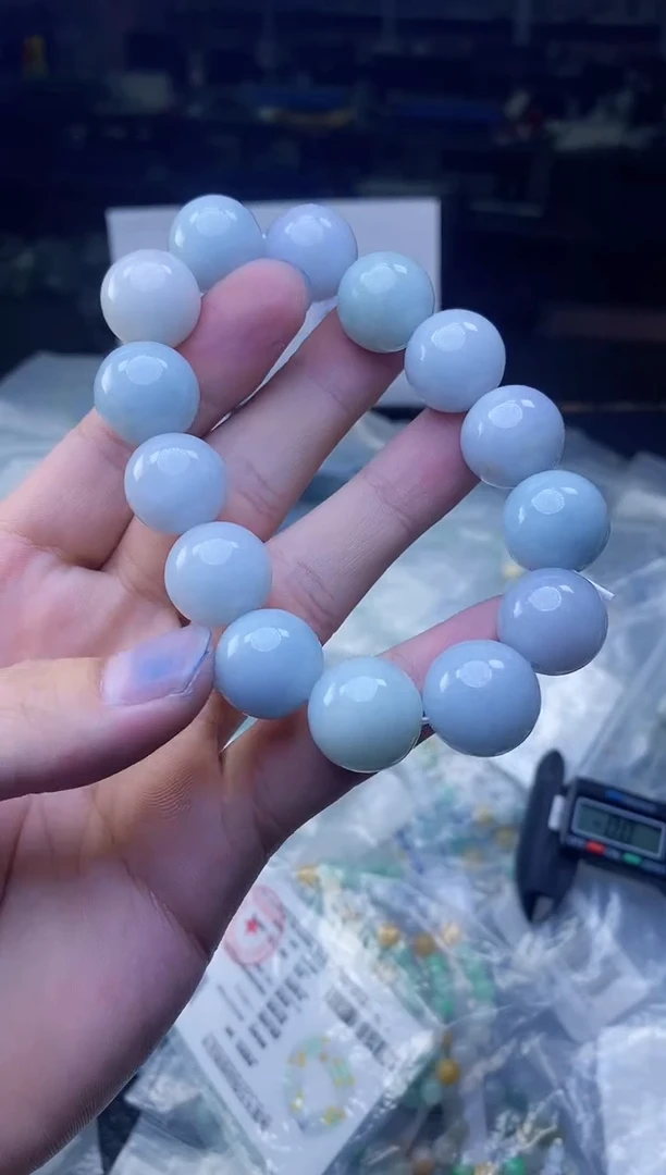 定制翡翠未镶嵌天然缅甸A货翡翠，多样性发货，拍一发一