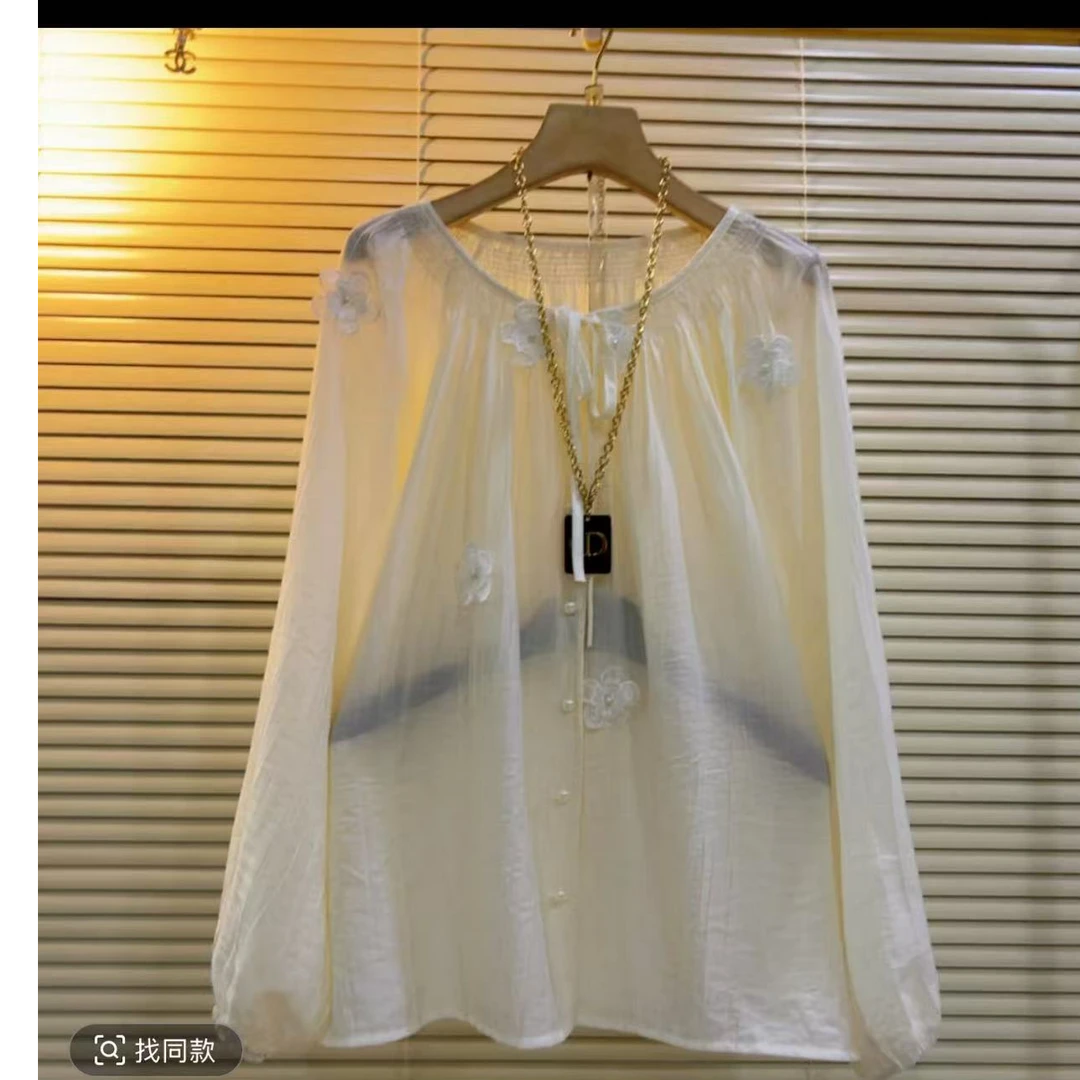 欧货时尚洋气减龄长袖花朵宽松大衫70699