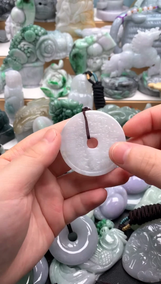 吊坠(不含链)未镶嵌翡翠1