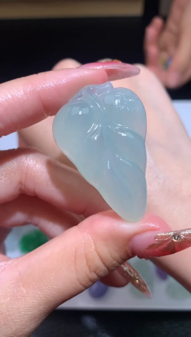 定制翡翠未镶嵌叶子