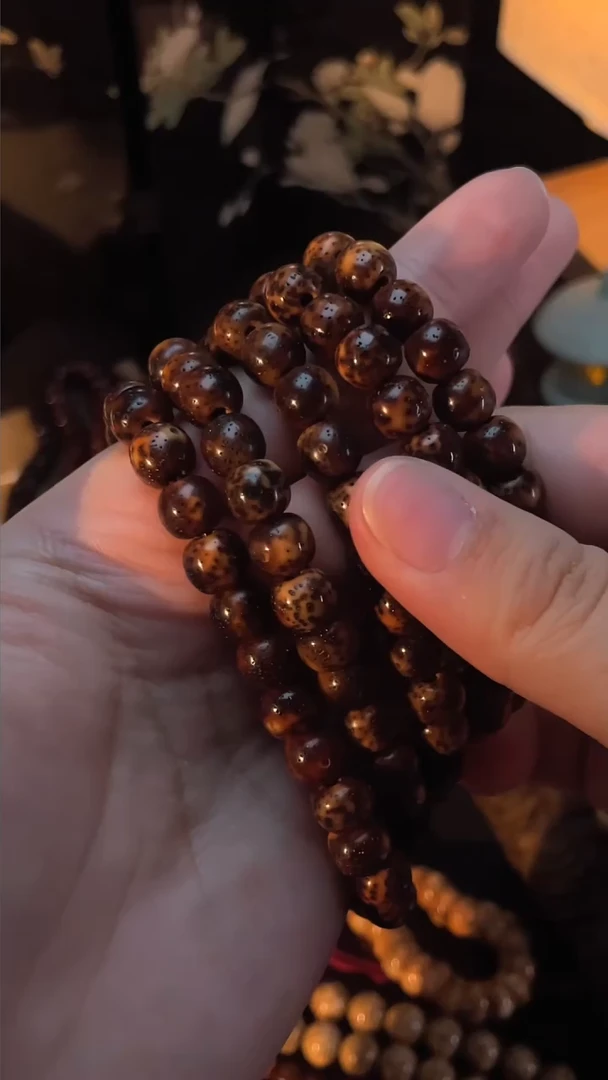 手串星月菩提精工级深花皮桶珠手串（B）