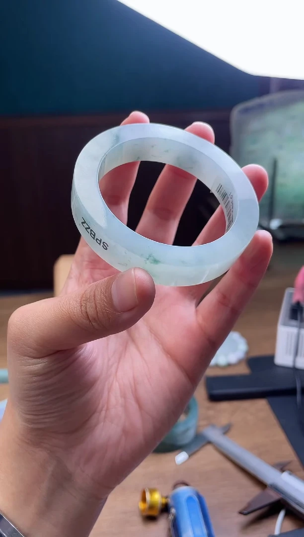 【闪购商品】定制翡翠手镯未镶嵌定制