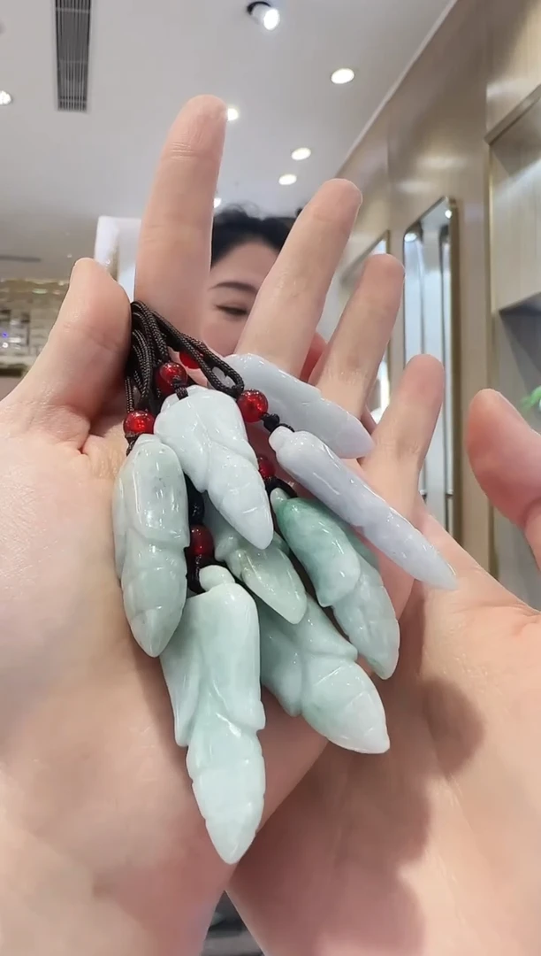 翡翠未镶嵌颈饰104多样发一