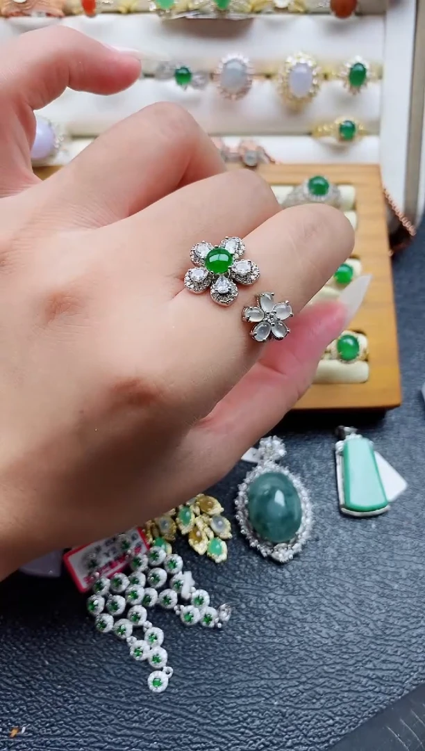 银S925镶嵌戒指翡翠1