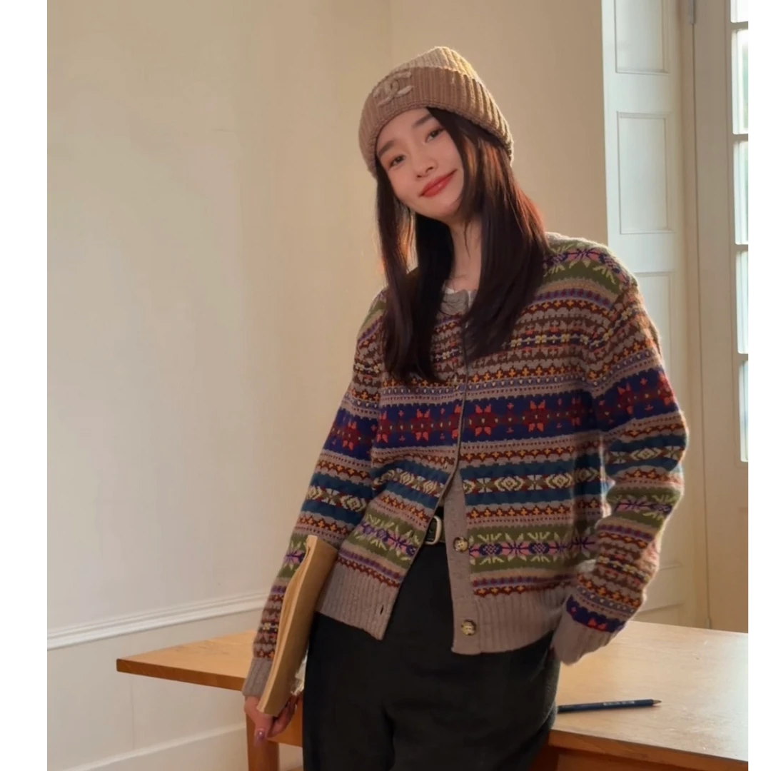 HELA AOMI “原单线*拉夫费尔岛”绵羊毛100%针织开衫CY5CM33577