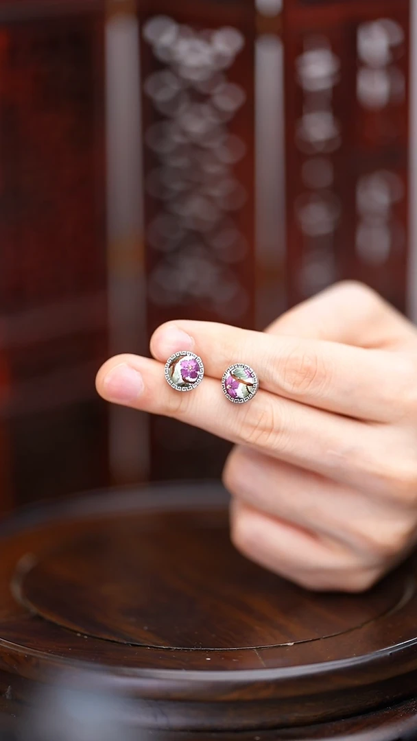 【闪购商品】刺绣黔东南苗族刺绣A797