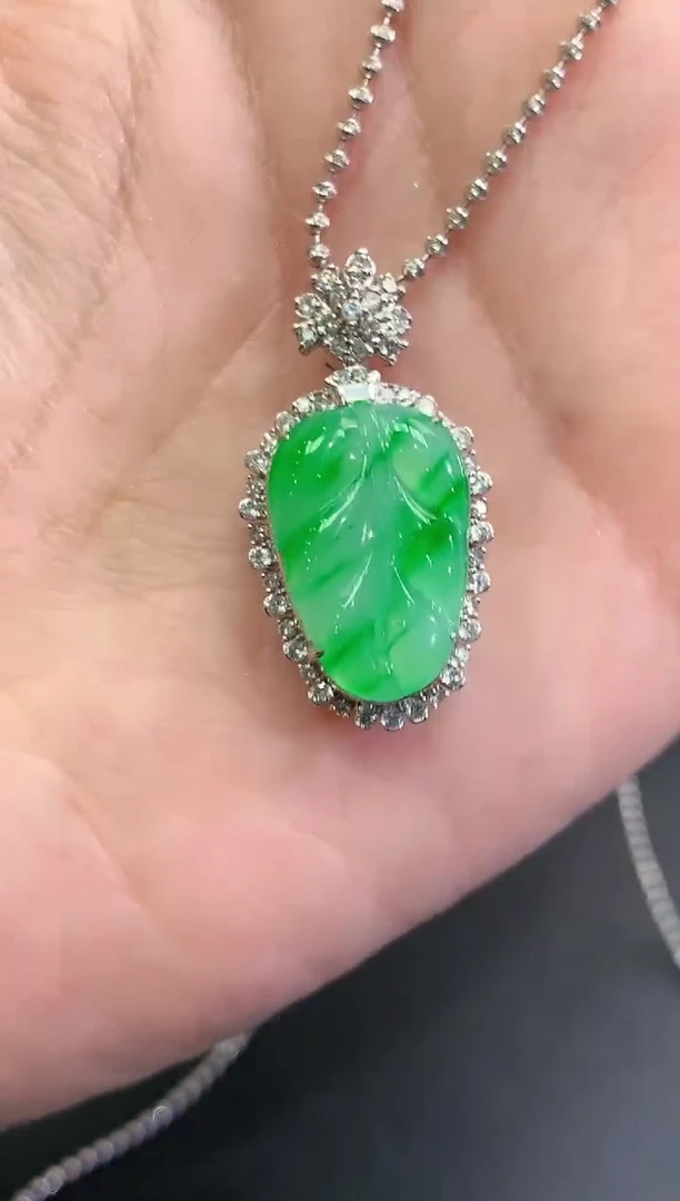 【闪购商品】翡翠颈饰18K金镶嵌C5