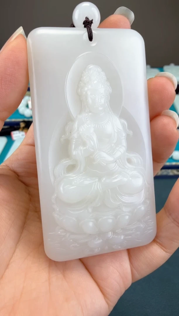 颈饰未镶嵌和田玉1