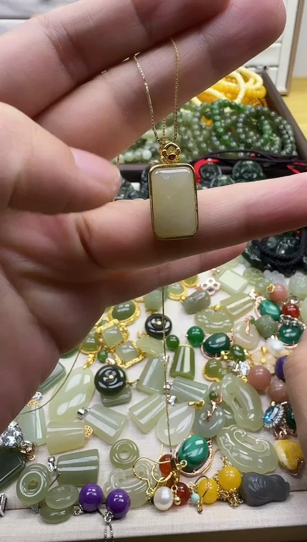 吊坠(不含链)银S925镶嵌和田玉吊坠(不含链) 银S925镶嵌 和田玉