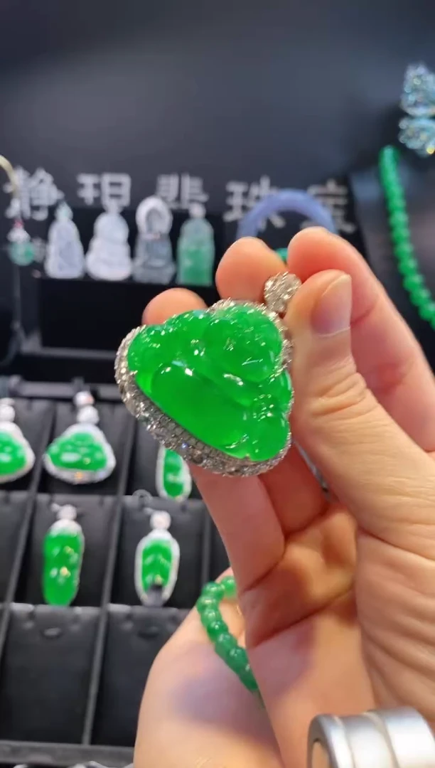 翡翠18K金镶嵌吊坠(不含链)分笔佛公吊坠4081906