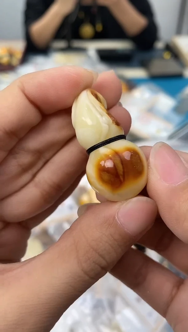【闪购商品】琥珀裸石未镶嵌天然琥珀蜜蜡
