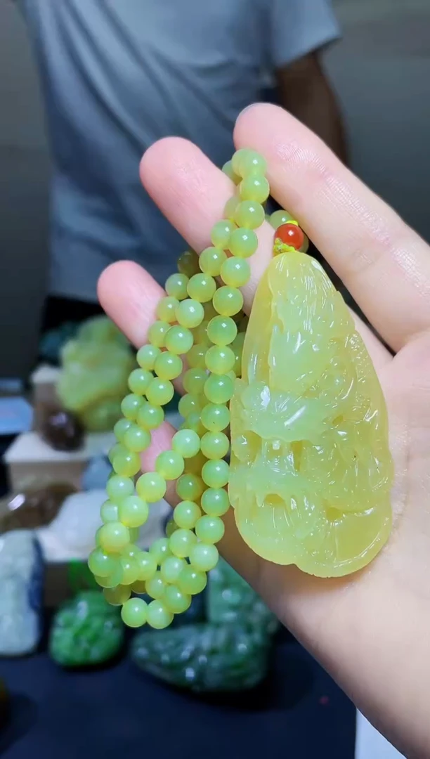 颈饰未镶嵌和田玉1