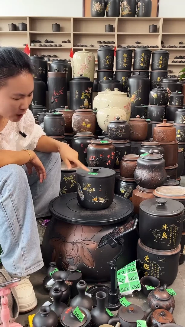 罐瑕疵茶叶罐   彩填小五饼   507