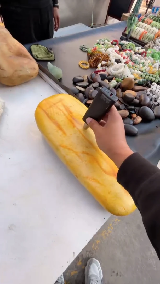 未镶嵌和田玉挂件和田玉