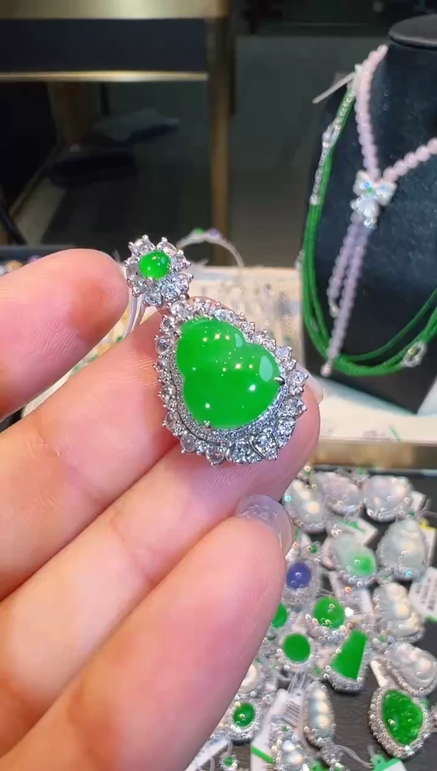 翡翠18K金镶嵌吊坠(不含链)翡翠