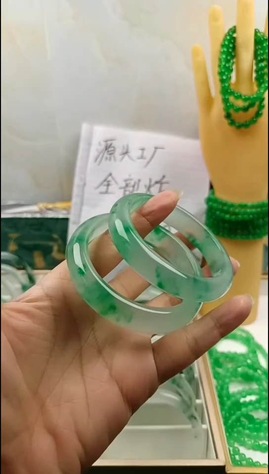手镯玛瑙/玉髓未镶嵌手镯