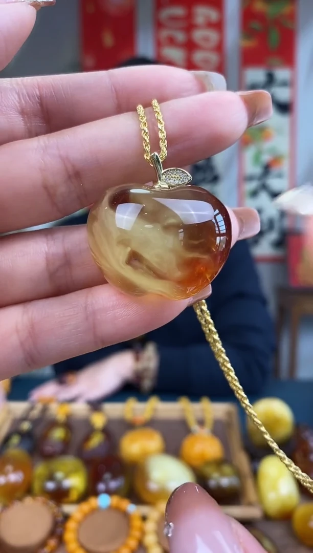 【闪购商品】琥珀裸石未镶嵌基地发货 一物一证 顺丰包邮