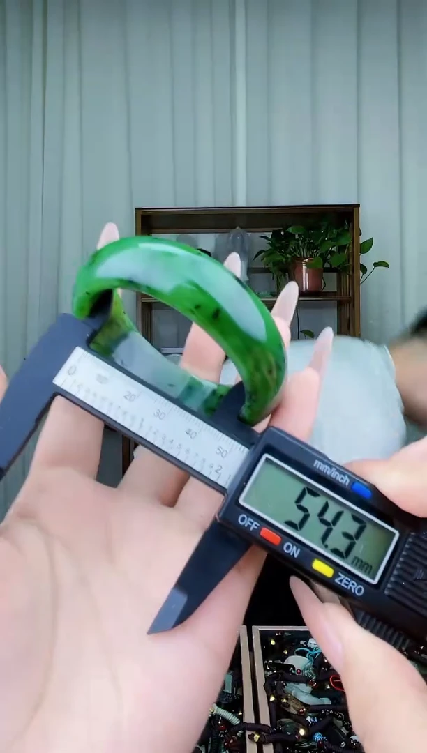 和田玉未镶嵌挂件拍一发一，多样性发货！