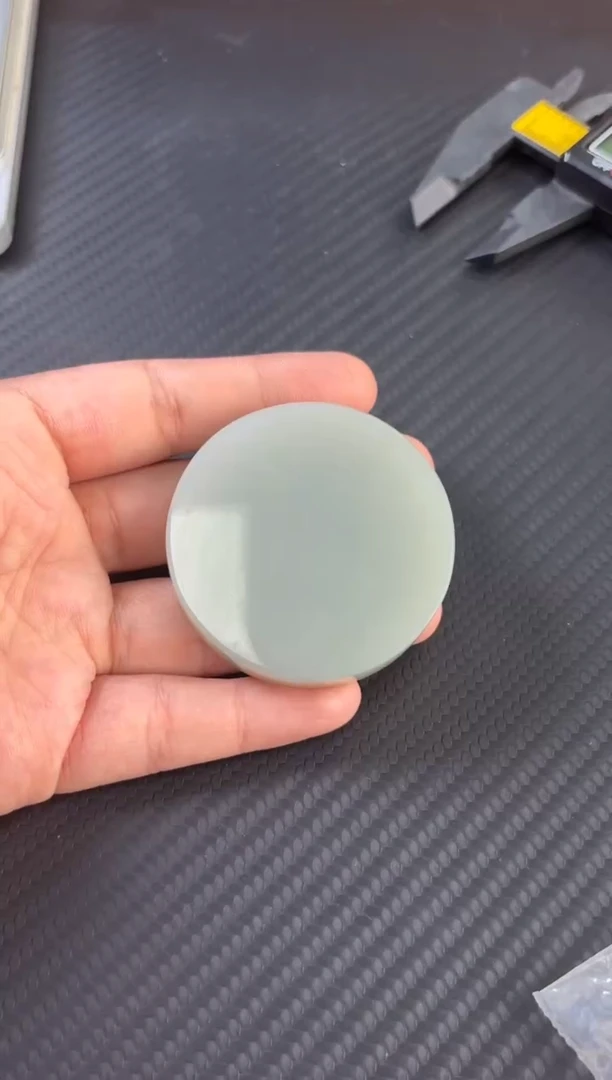 和田玉未镶嵌珠宝半成品且末微色差近矿镯心