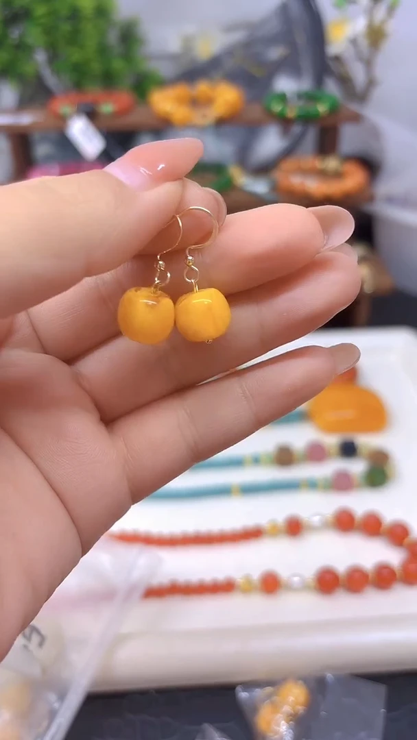 蜜蜡14K金镶嵌耳饰E01